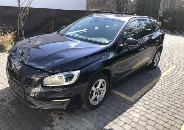 Volvo V60 cena 19900 przebieg: 197800, rok produkcji 2017 z Iłża małe 154